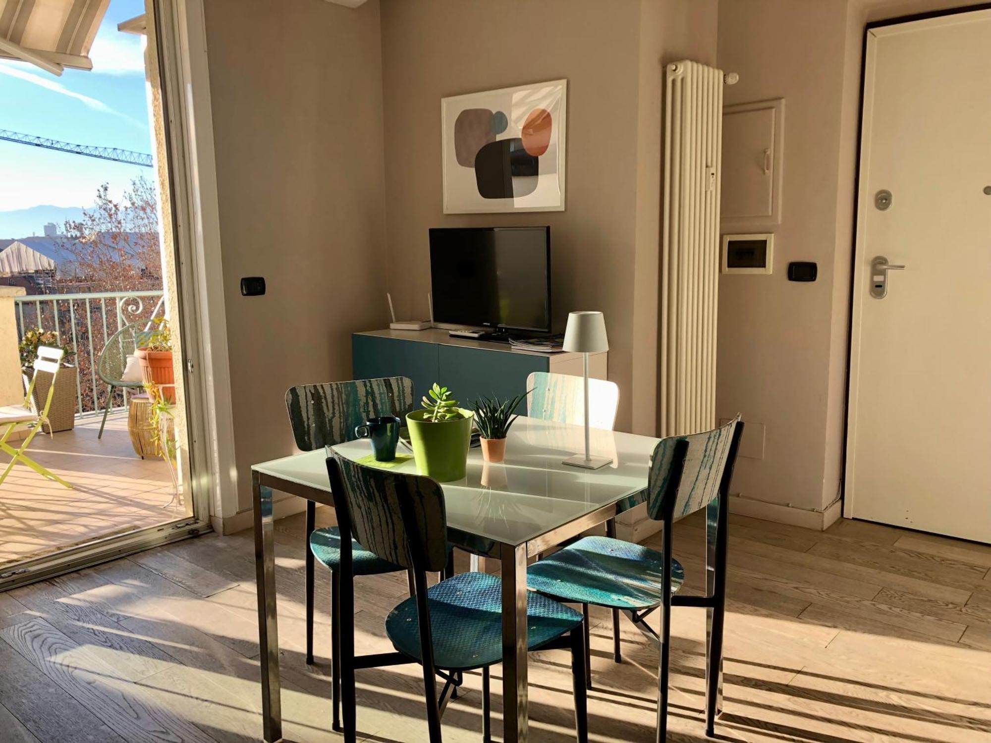 Attico Ellen Terrazza Con Vista Apartment Turin Exterior photo